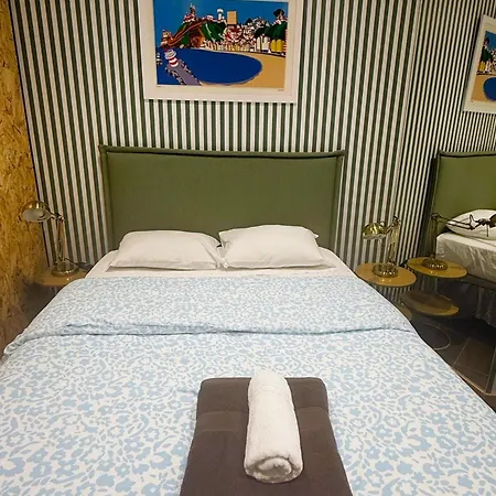 Art Historic House *