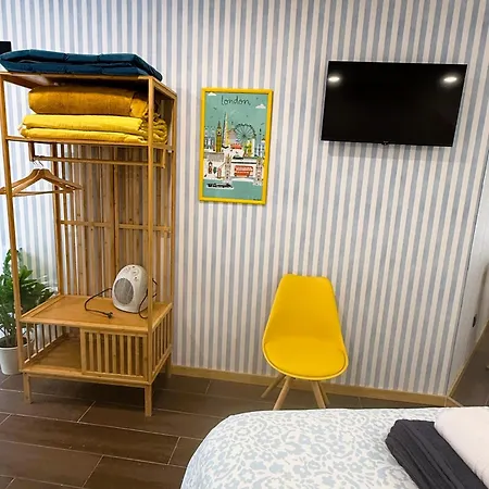 아파트 Art Historic House 레이리아